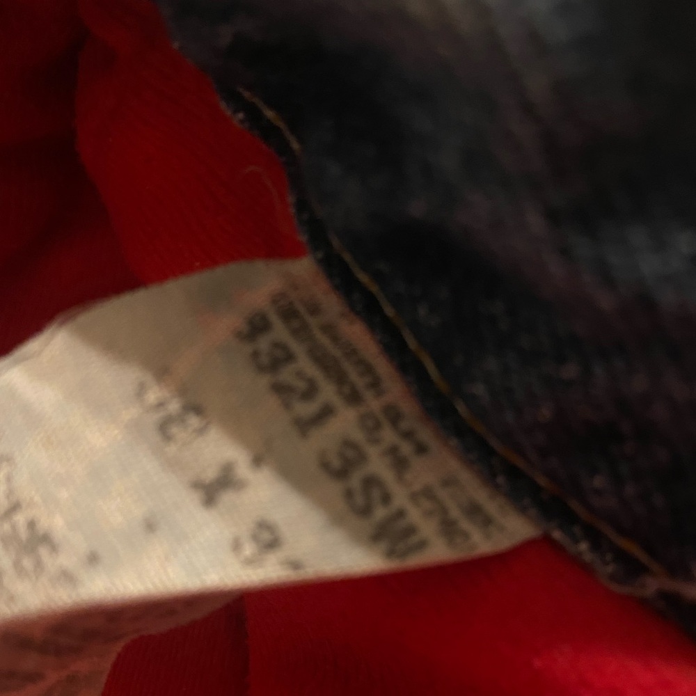 Wrangler Relaxed Fit Rugged Wear Blue Jeans with Red Comfort Lining w38 x 32 EUC - Picture 8 of 8